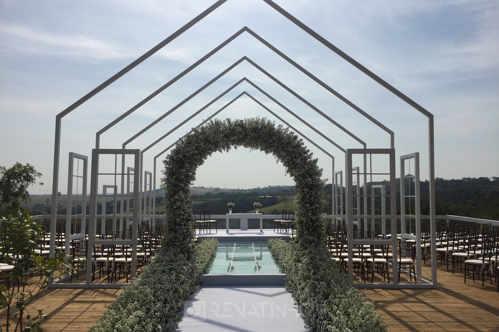 Cerimônia de casamento ao ar livre